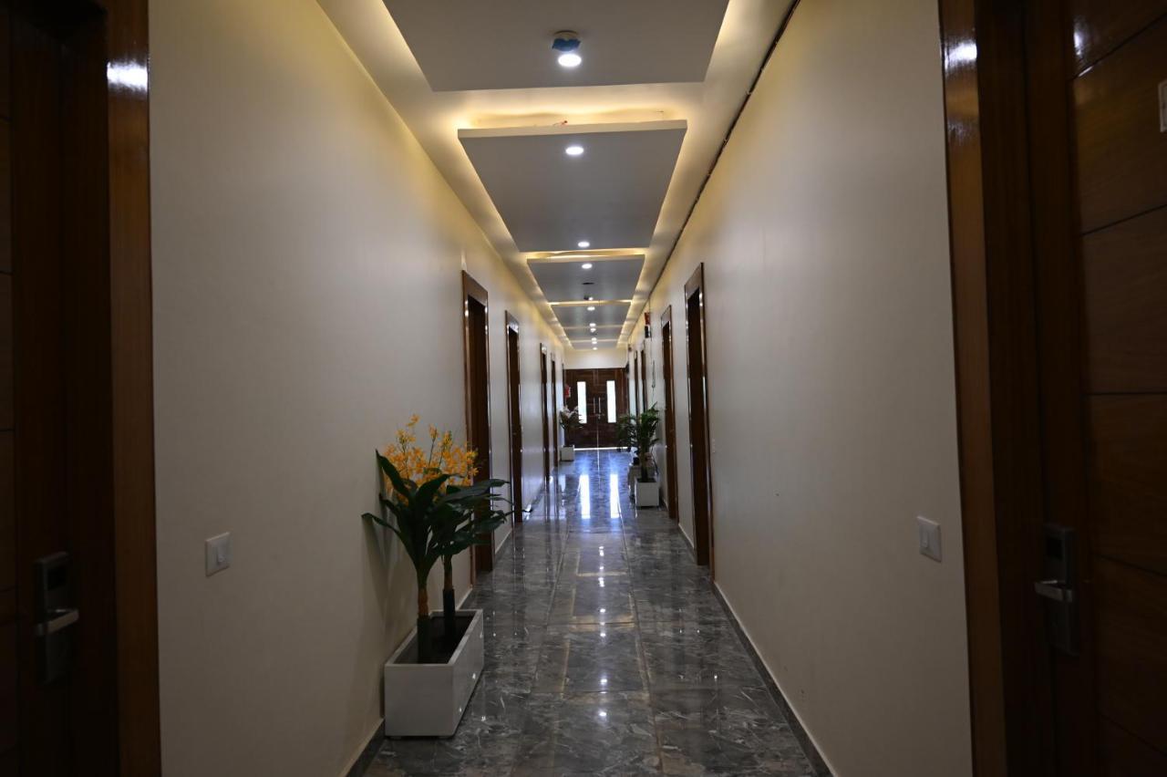 Hotel Vasdaa Grand دهرادون المظهر الخارجي الصورة