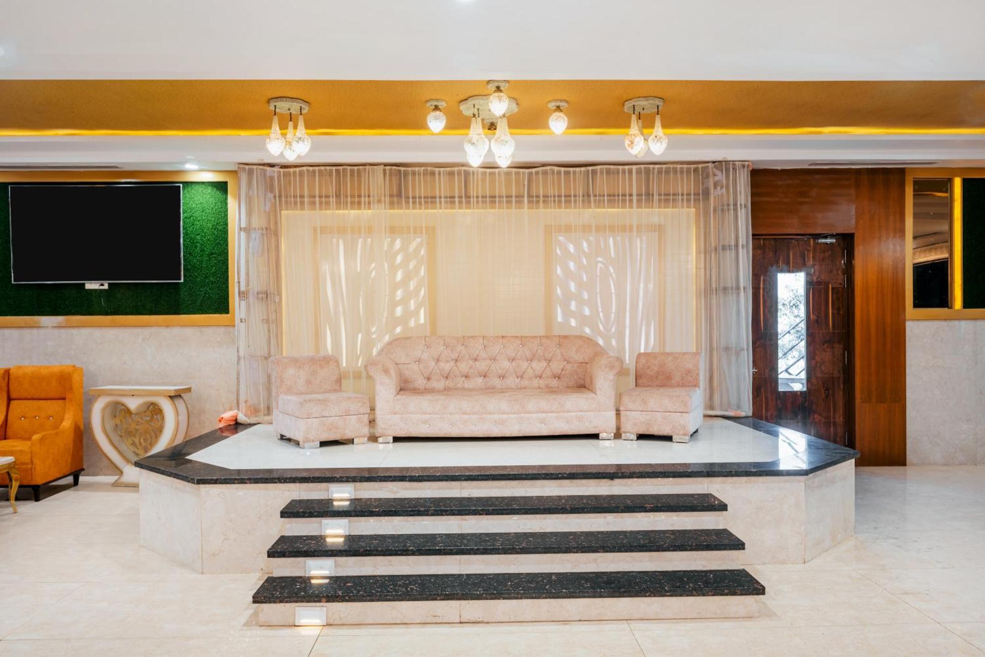 Hotel Vasdaa Grand دهرادون المظهر الخارجي الصورة