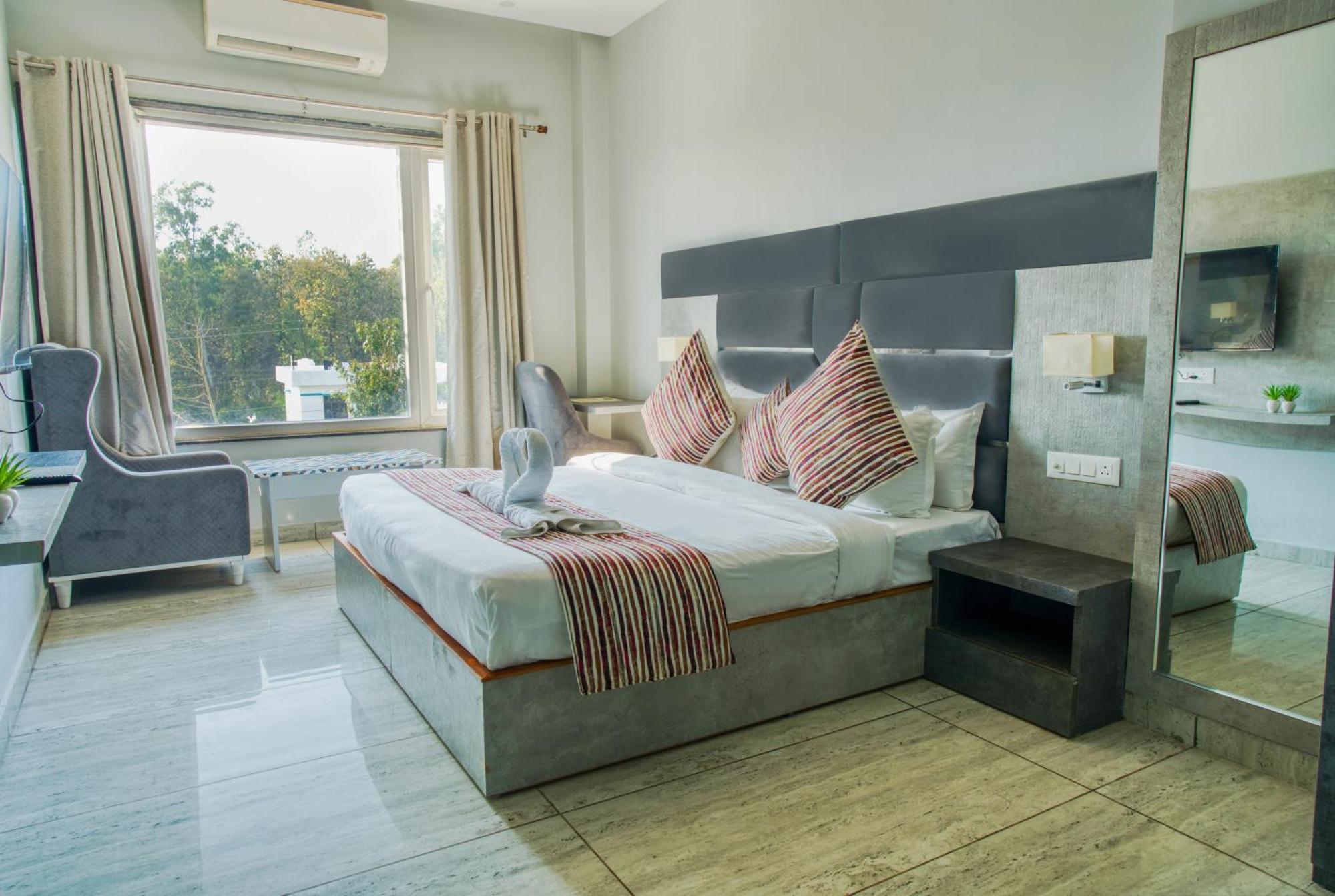Hotel Vasdaa Grand دهرادون المظهر الخارجي الصورة